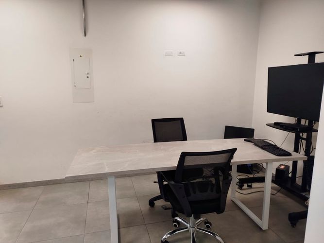 Oficina en arriendo en El Poblado, Medellín, 42 m² · foto 11 de 15