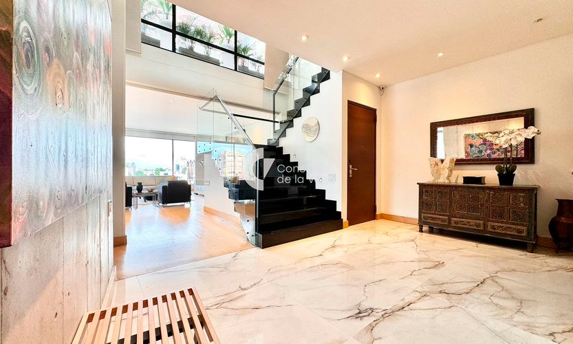 Apartamento de 5 alcobas en venta en Chicó Navarra, Bogotá, 600 m² · foto 2 de 24