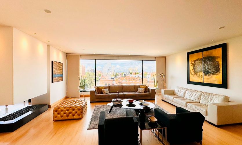 Apartamento de 5 alcobas en venta en Chicó Navarra, Bogotá, 600 m² · foto 3 de 24