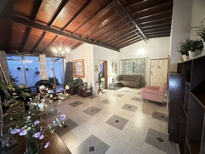 Casa de 16 alcobas en venta en Prado, Medellín, 576 m² · foto 13 de 24