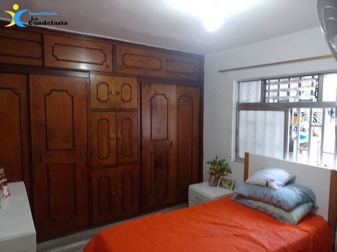 Casa de 3 alcobas en venta en Berlin, Medellín, 256 m² · foto 4 de 16