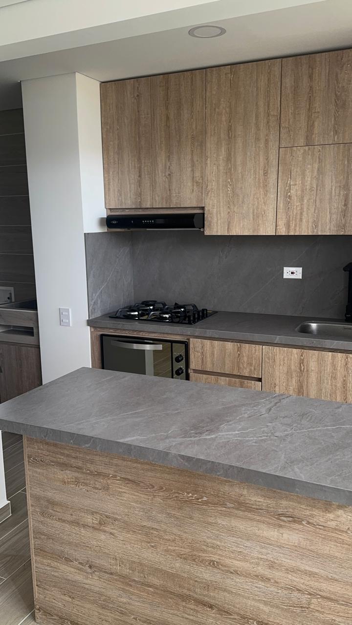 Apartamento en venta en Centro, Itagüí · foto 5 de 24