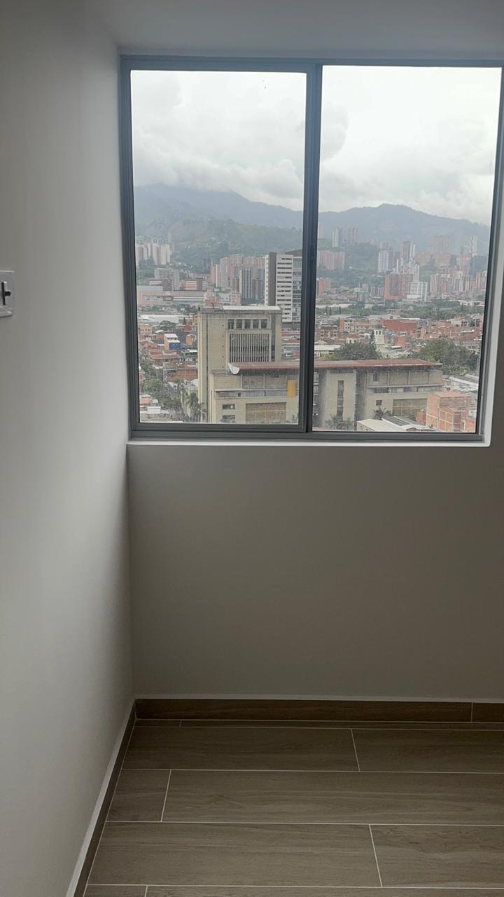 Apartamento en venta en Centro, Itagüí · foto 9 de 24
