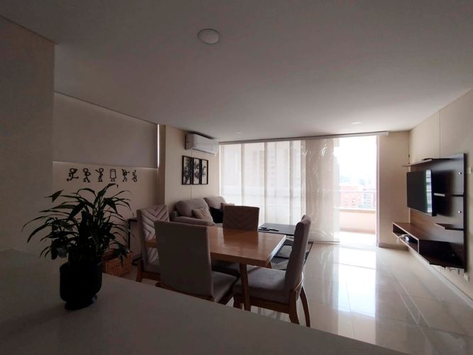 Apartamento de 3 alcobas en arriendo en El Poblado, Medellín, 88 m² · foto 5 de 17