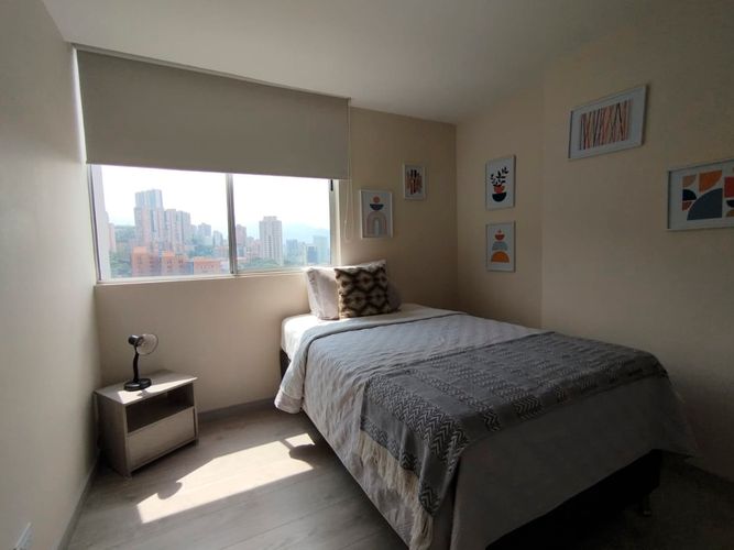 Apartamento de 3 alcobas en arriendo en El Poblado, Medellín, 88 m² · foto 11 de 17
