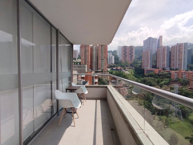 Apartamento de 3 alcobas en arriendo en El Poblado, Medellín, 88 m² · foto 17 de 17