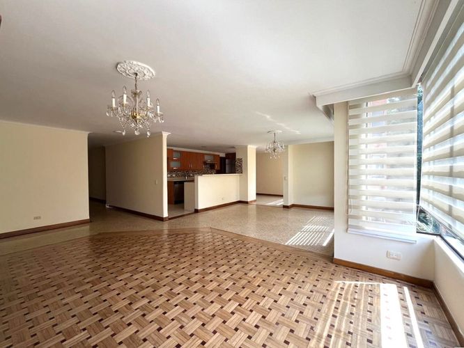 Apartamento de 3 alcobas en arriendo en El Poblado, Medellín, 155 m² · foto 5 de 20