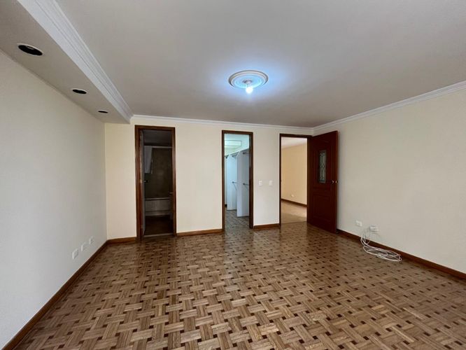 Apartamento de 3 alcobas en arriendo en El Poblado, Medellín, 155 m² · foto 14 de 20