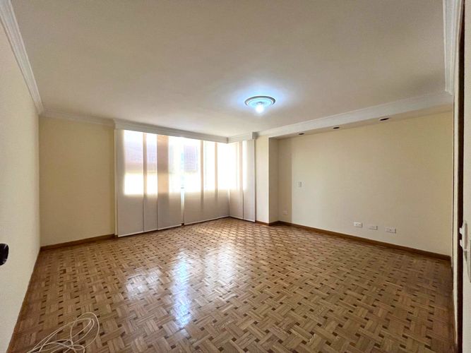 Apartamento de 3 alcobas en arriendo en El Poblado, Medellín, 155 m² · foto 15 de 20