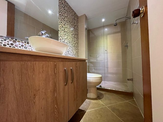 Apartamento de 3 alcobas en arriendo en El Poblado, Medellín, 155 m² · foto 19 de 20