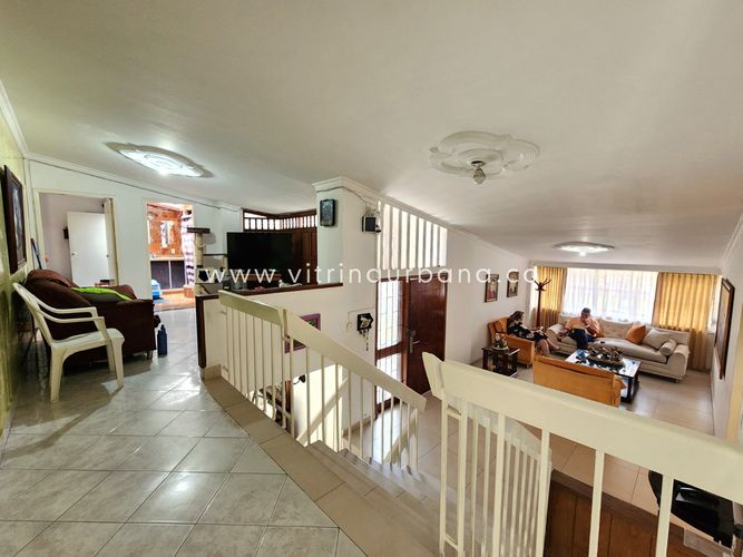 Casa de 5 alcobas en venta en Cabecera Del Llano, Bucaramanga, 525 m² · foto 18 de 24