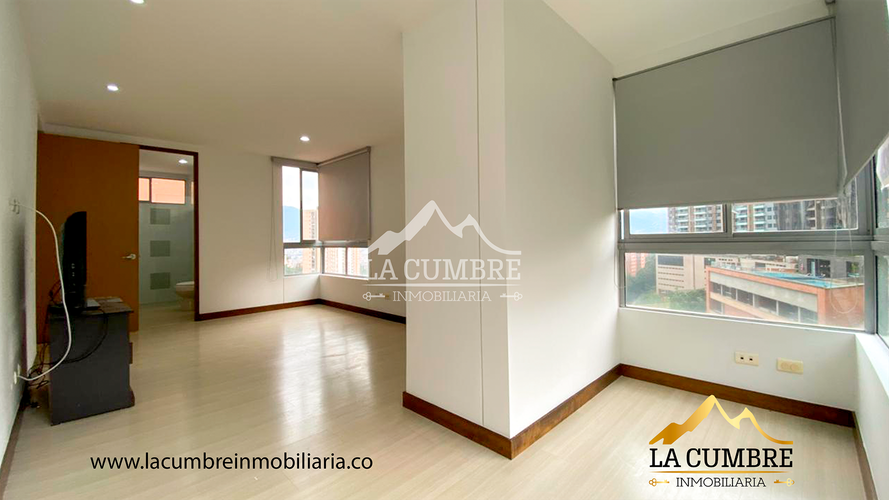 Apartamento de 2 alcobas en arriendo en Los Balsos, Medellín, 113 m² · foto 10 de 12