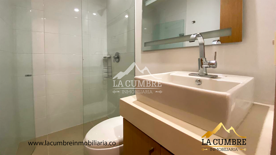 Apartamento de 2 alcobas en arriendo en Los Balsos, Medellín, 113 m² · foto 12 de 12