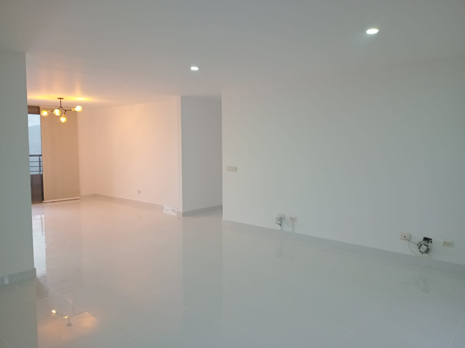 Apartamento en arriendo en El Tesoro, Medellín · foto 3 de 19