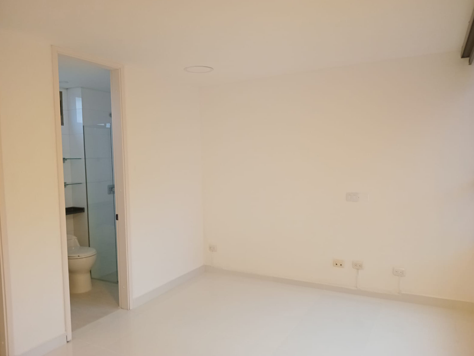 Apartamento en arriendo en El Tesoro, Medellín · foto 6 de 19
