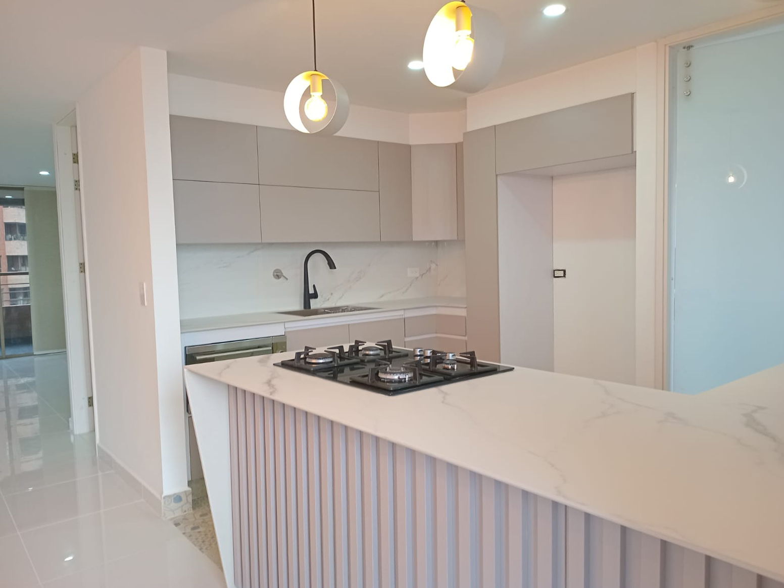Apartamento en arriendo en El Tesoro, Medellín · foto 17 de 19