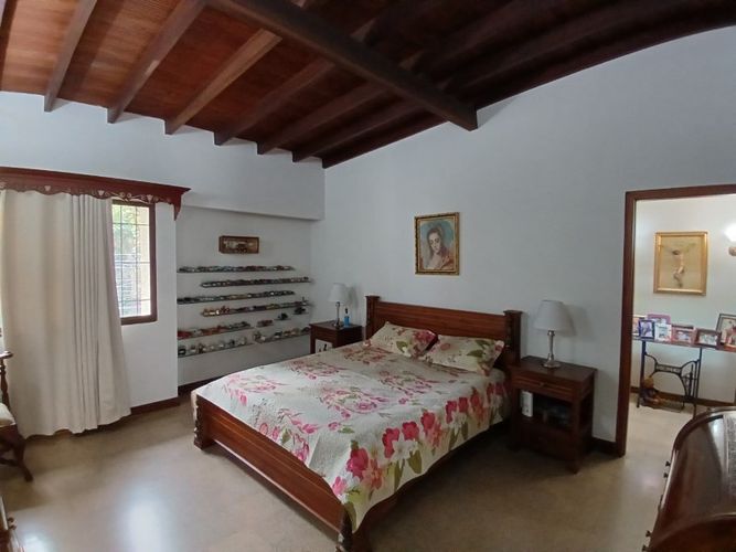 Casa en arriendo en Conquistadores, Medellín, 350 m² · foto 17 de 24