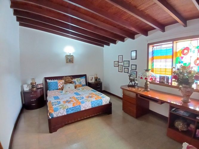 Casa en arriendo en Conquistadores, Medellín, 350 m² · foto 18 de 24
