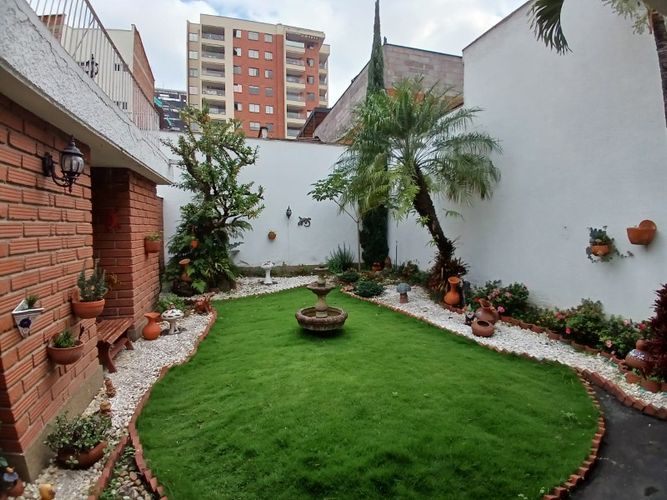 Casa en arriendo en Conquistadores, Medellín, 350 m² · foto 22 de 24