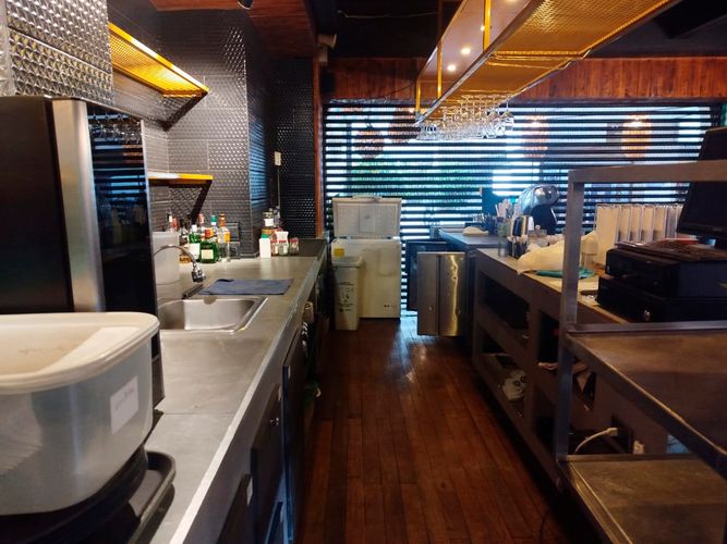 Local en arriendo en El Poblado, Medellín, 130 m² · foto 6 de 12