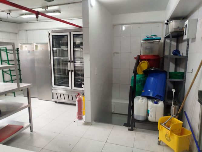 Local en arriendo en El Poblado, Medellín, 130 m² · foto 12 de 12