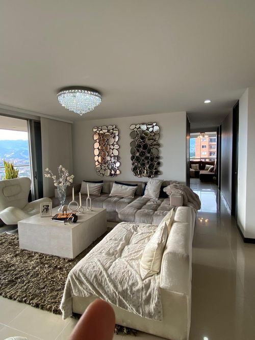 Apartamento de 3 alcobas en venta en La Florida, Medellín, 154 m² · foto 2 de 8