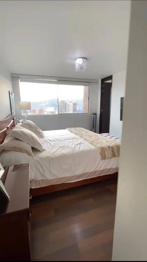 Apartamento de 3 alcobas en venta en La Florida, Medellín, 154 m² · foto 4 de 8