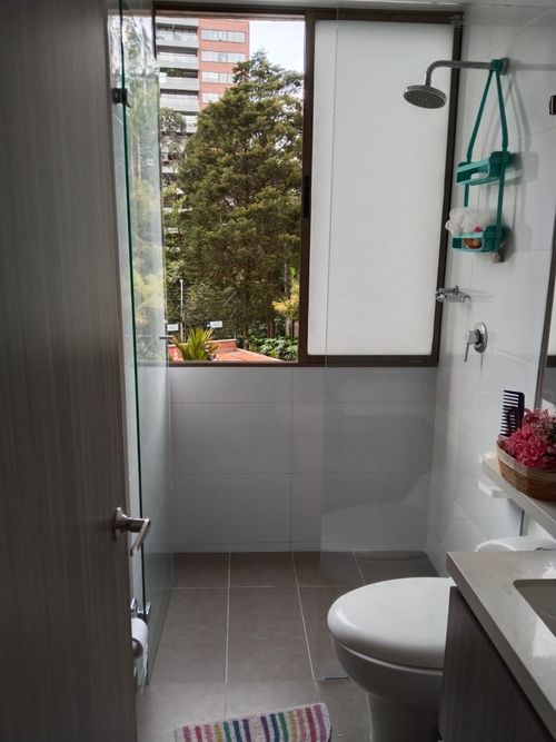 Apartamento de 3 alcobas en venta en El Poblado, Medellín, 109 m² · foto 10 de 11