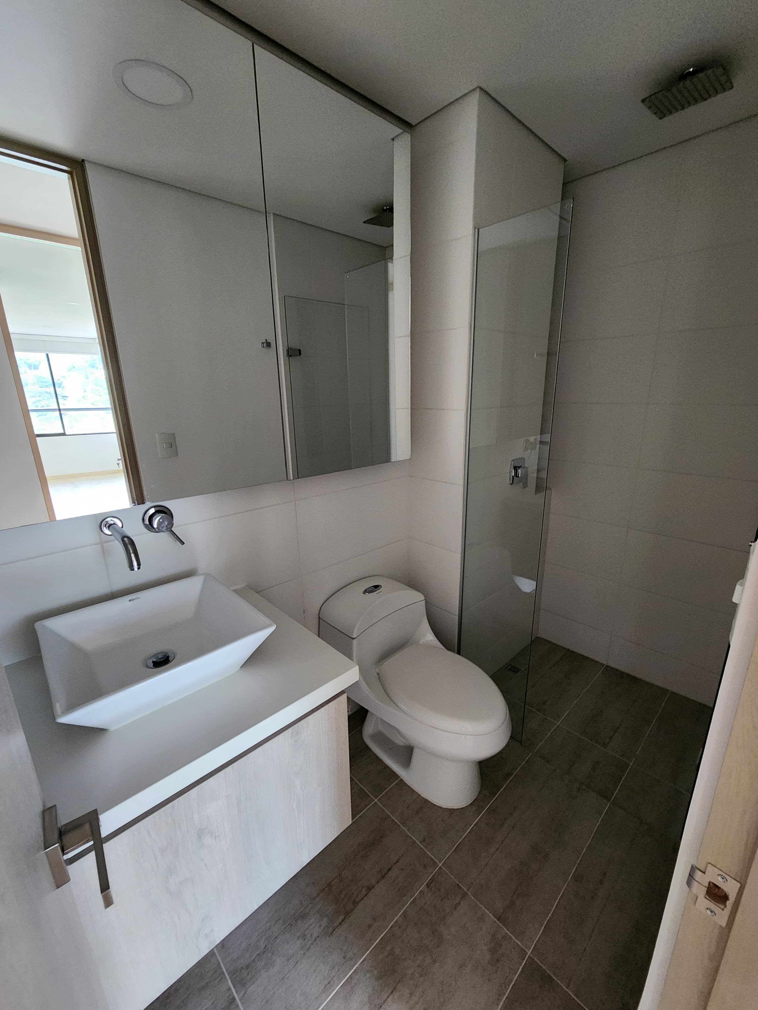 Apartamento en venta en Loma De Las Brujas, Envigado · foto 2 de 6