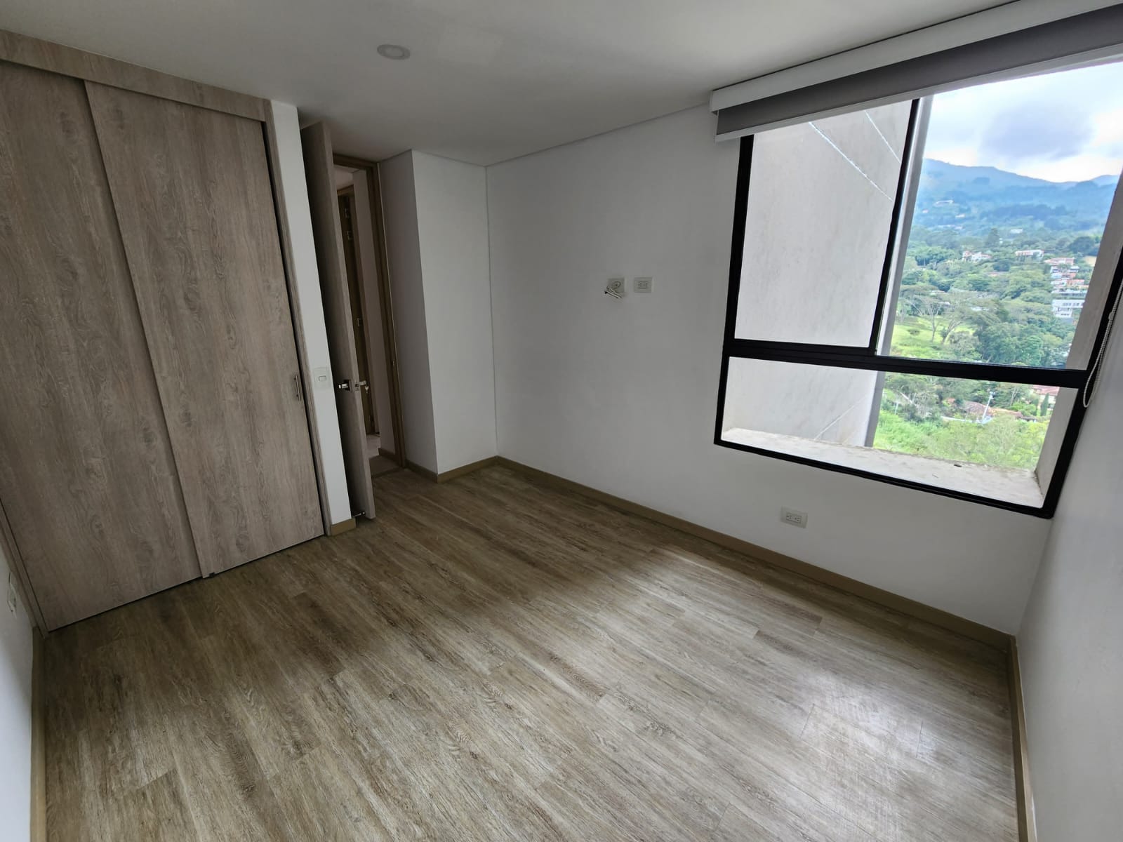 Apartamento en venta en Loma De Las Brujas, Envigado · foto 4 de 6