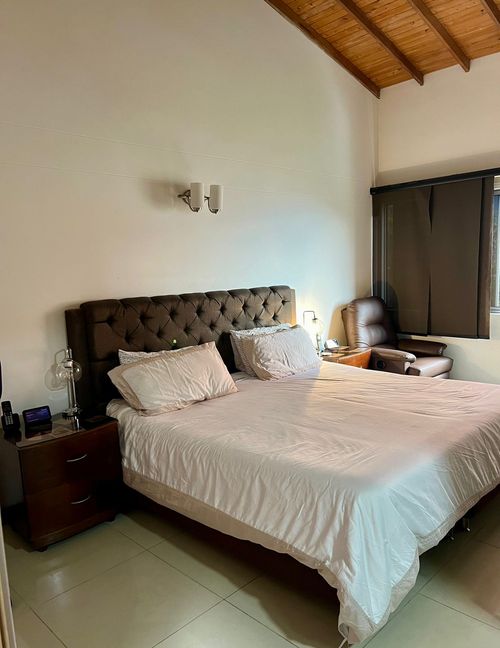 Casa de 3 alcobas en venta en Loma Del Esmeraldal, Envigado, 170 m² · foto 11 de 14