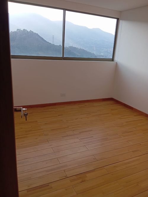 Apartamento de 3 alcobas en venta en Entre Amigos, Sabaneta, 96 m² · foto 3 de 7