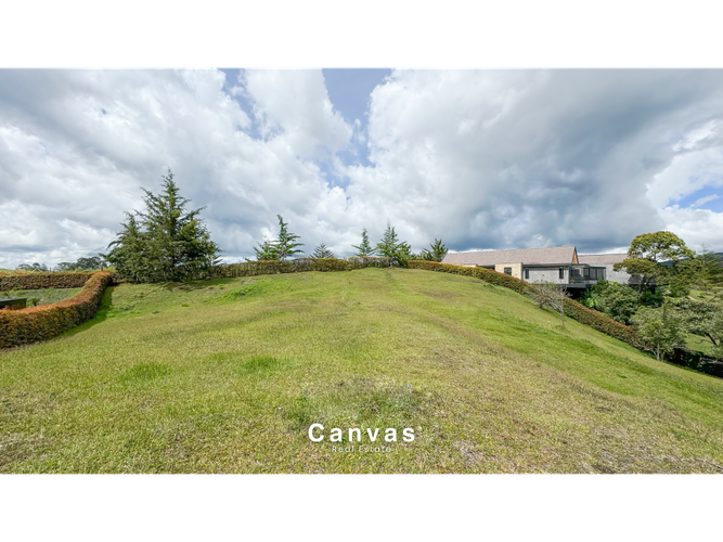 Lote en venta en Quirama, El Carmen de Viboral, 2583 m² · foto 3 de 5