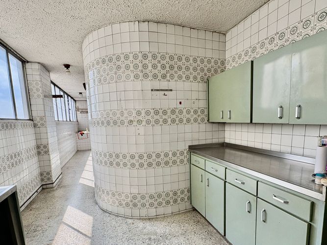 Apartamento de 3 alcobas en venta en Versalles, Cali, 237 m² · foto 5 de 9