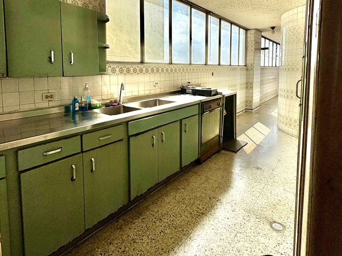 Apartamento de 3 alcobas en venta en Versalles, Cali, 237 m² · foto 6 de 9