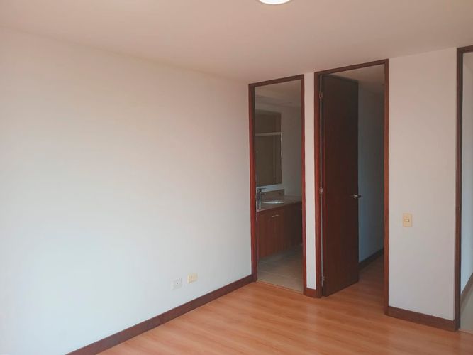 Apartamento de 3 alcobas en arriendo en El Poblado, Medellín, 120 m² · foto 11 de 20