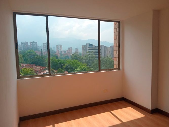 Apartamento de 3 alcobas en arriendo en El Poblado, Medellín, 120 m² · foto 16 de 20