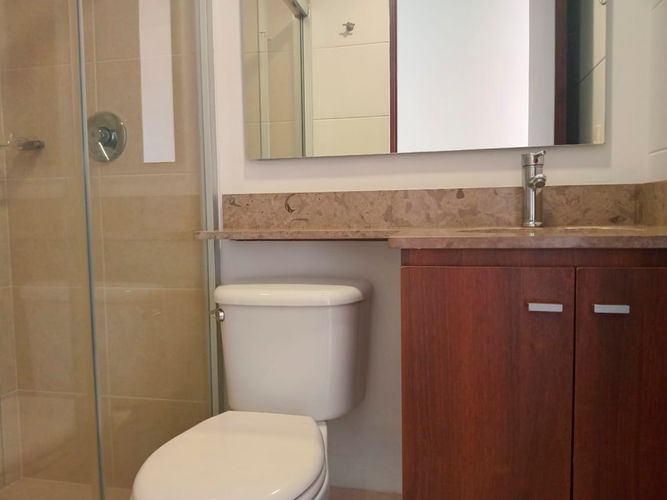 Apartamento de 3 alcobas en arriendo en El Poblado, Medellín, 120 m² · foto 19 de 20