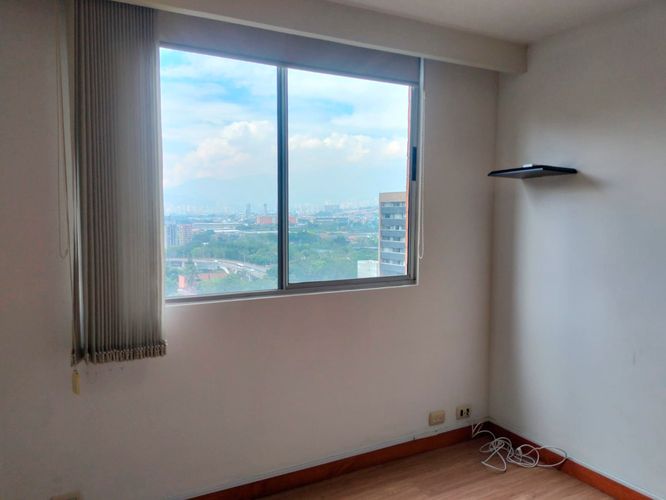 Apartamento de 2 alcobas en arriendo en El Poblado, Medellín, 75 m² · foto 10 de 15