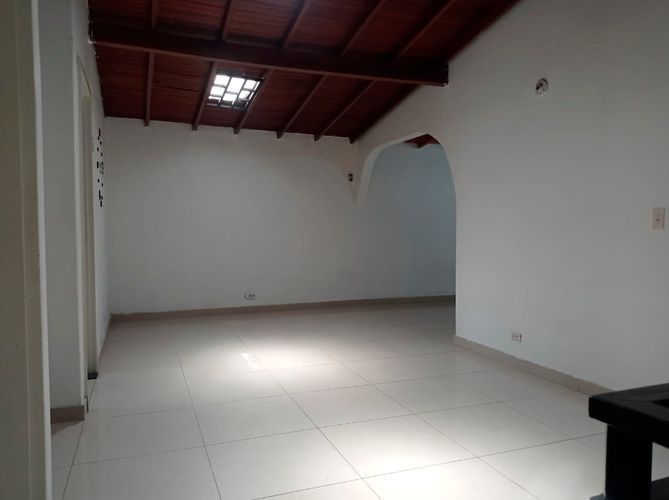 Local en arriendo en Belén, Medellín, 300 m² · foto 11 de 20