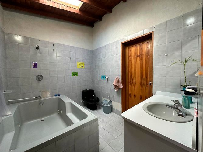 Local en venta en Patio Bonito, Medellín, 240 m² · foto 15 de 15