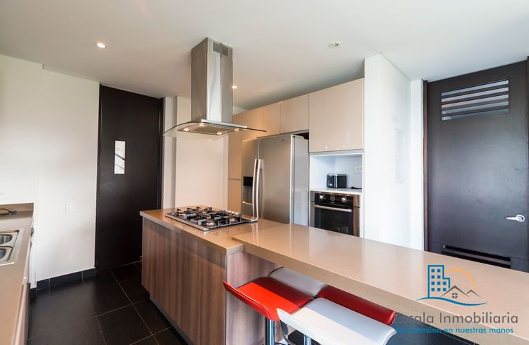 Casa de 3 alcobas en venta en Pueblo Viejo, Cota, 223 m² · foto 8 de 24