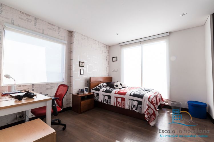 Casa de 3 alcobas en venta en Pueblo Viejo, Cota, 223 m² · foto 18 de 24