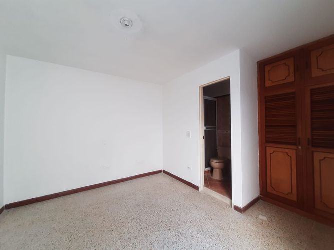 Casa de 4 alcobas en venta en San Jose Obrero, Bello, 89 m² · foto 9 de 17