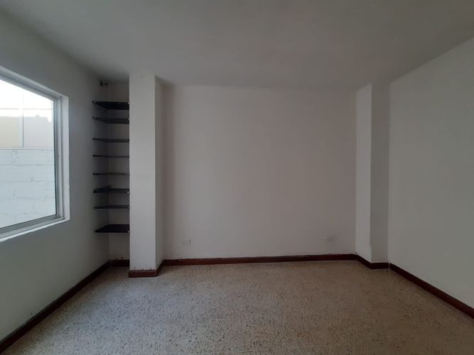 Casa de 4 alcobas en venta en San Jose Obrero, Bello, 89 m² · foto 11 de 17