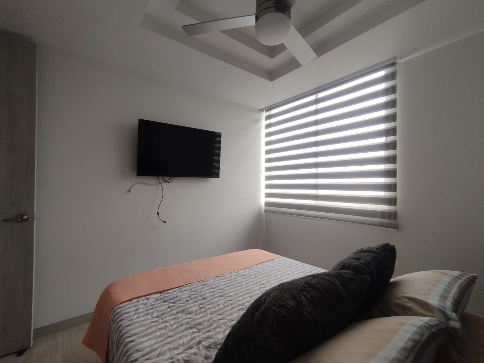 Apartamento en arriendo en El Poblado, Medellín · foto 9 de 16