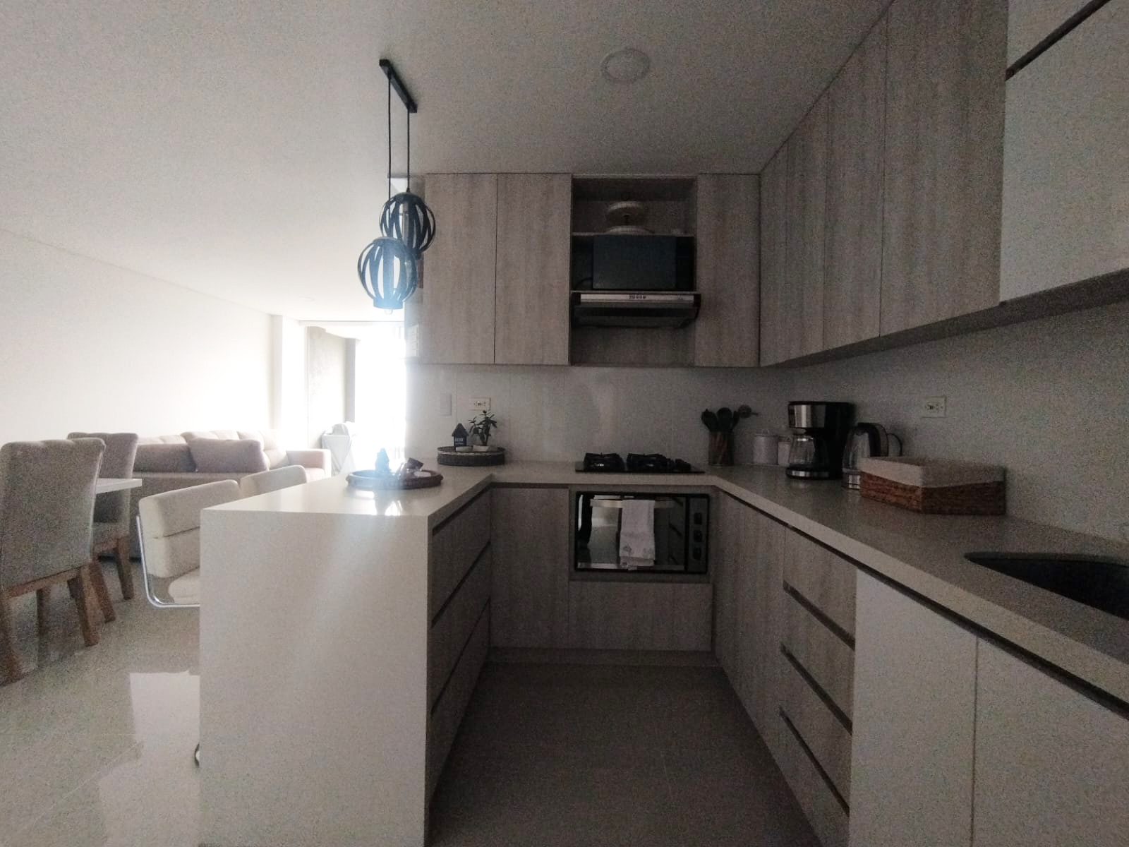 Apartamento en arriendo en El Poblado, Medellín · foto 14 de 16