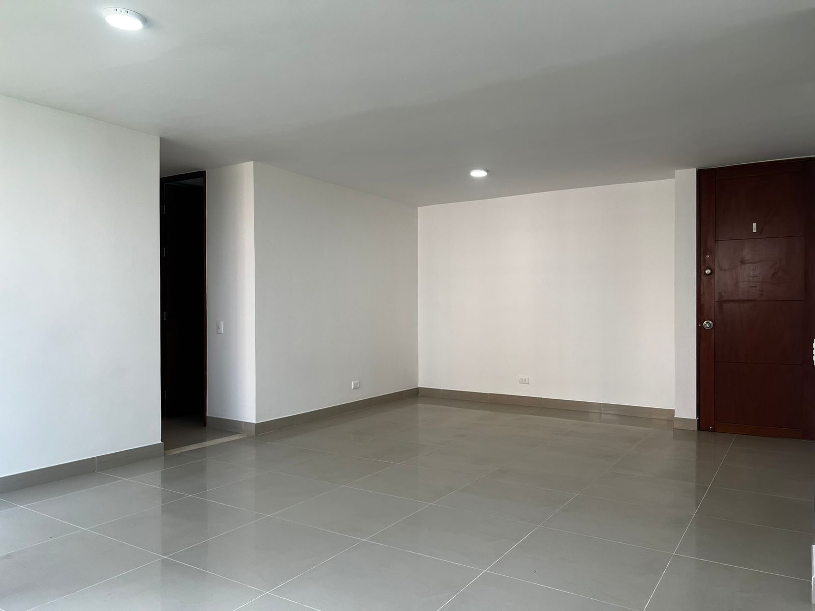 Apartamento en venta en Cumbres, Envigado · foto 2 de 19