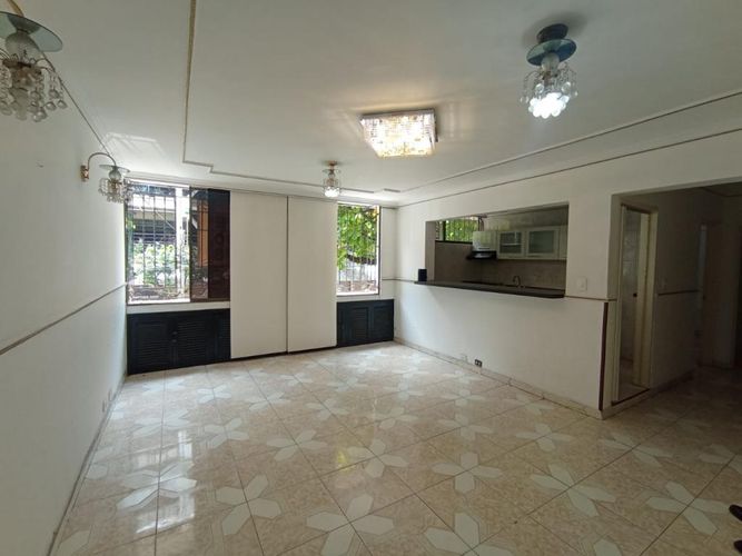 Apartamento de 2 alcobas en venta en Santa Monica, Cali, 72 m² · foto 2 de 13