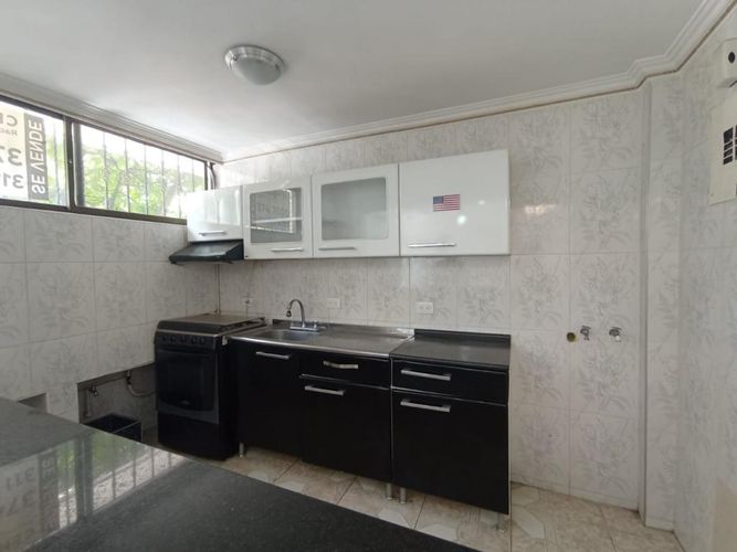Apartamento de 2 alcobas en venta en Santa Monica, Cali, 72 m² · foto 8 de 13